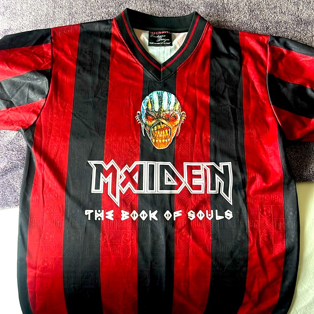 Rare Iron Maiden “The book of souls” 2017 football jersey Men’s size XL
